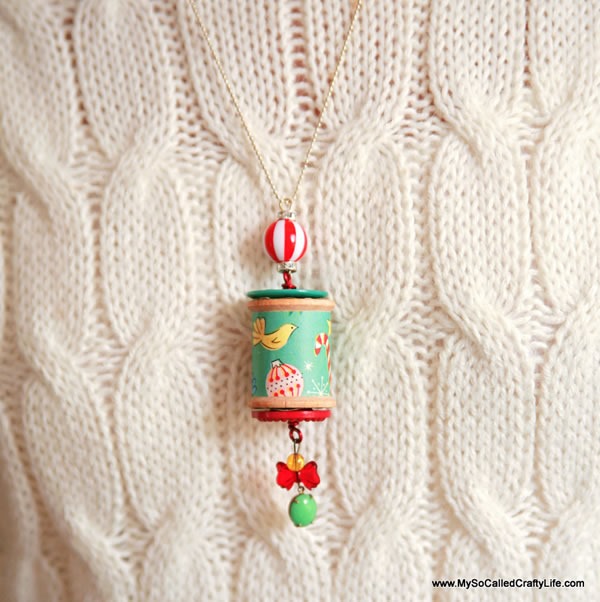 25 increibles  adornos de navidad hechos a mano - collar hecho con carretes