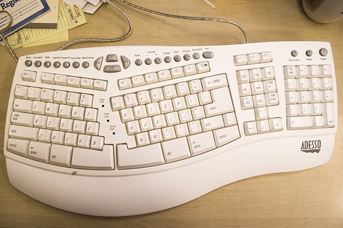 teclado-de-la-computadora-ergonomico-2